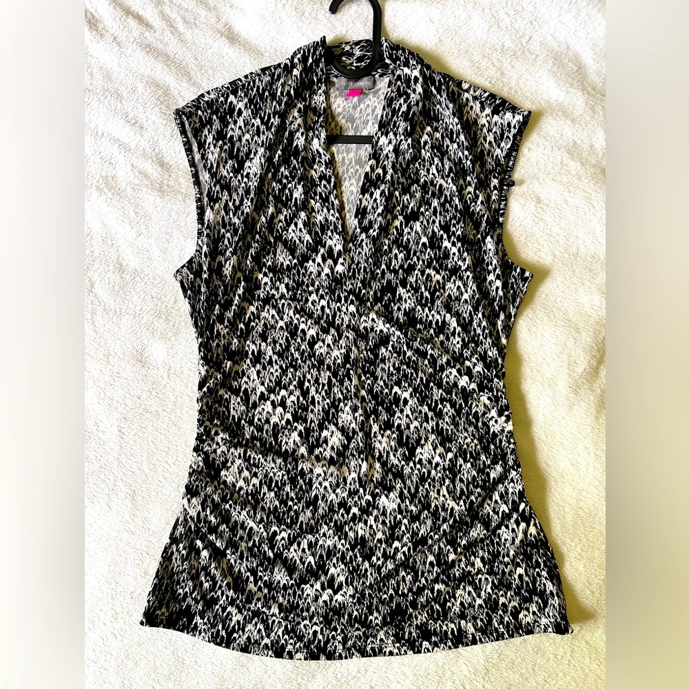 Vince Camuto black and white blouse size L